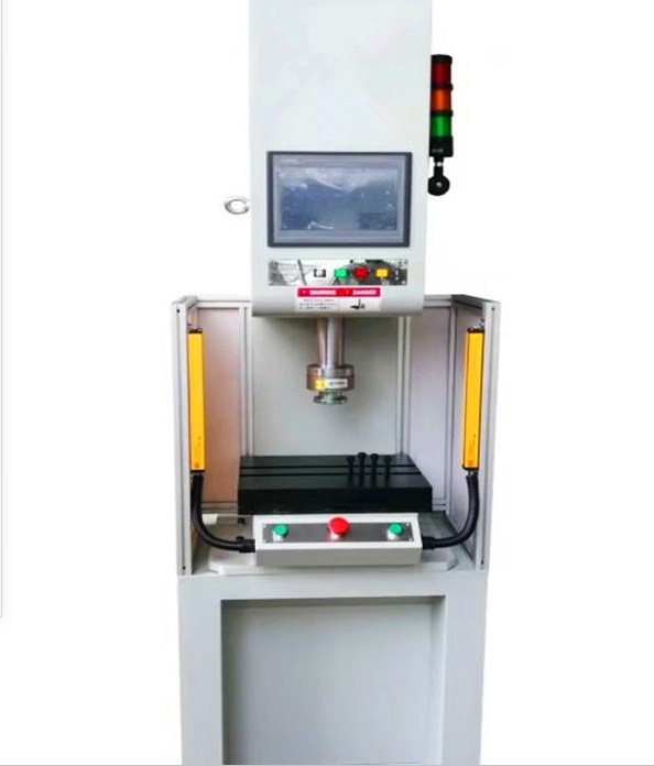 C型數(shù)控壓裝機