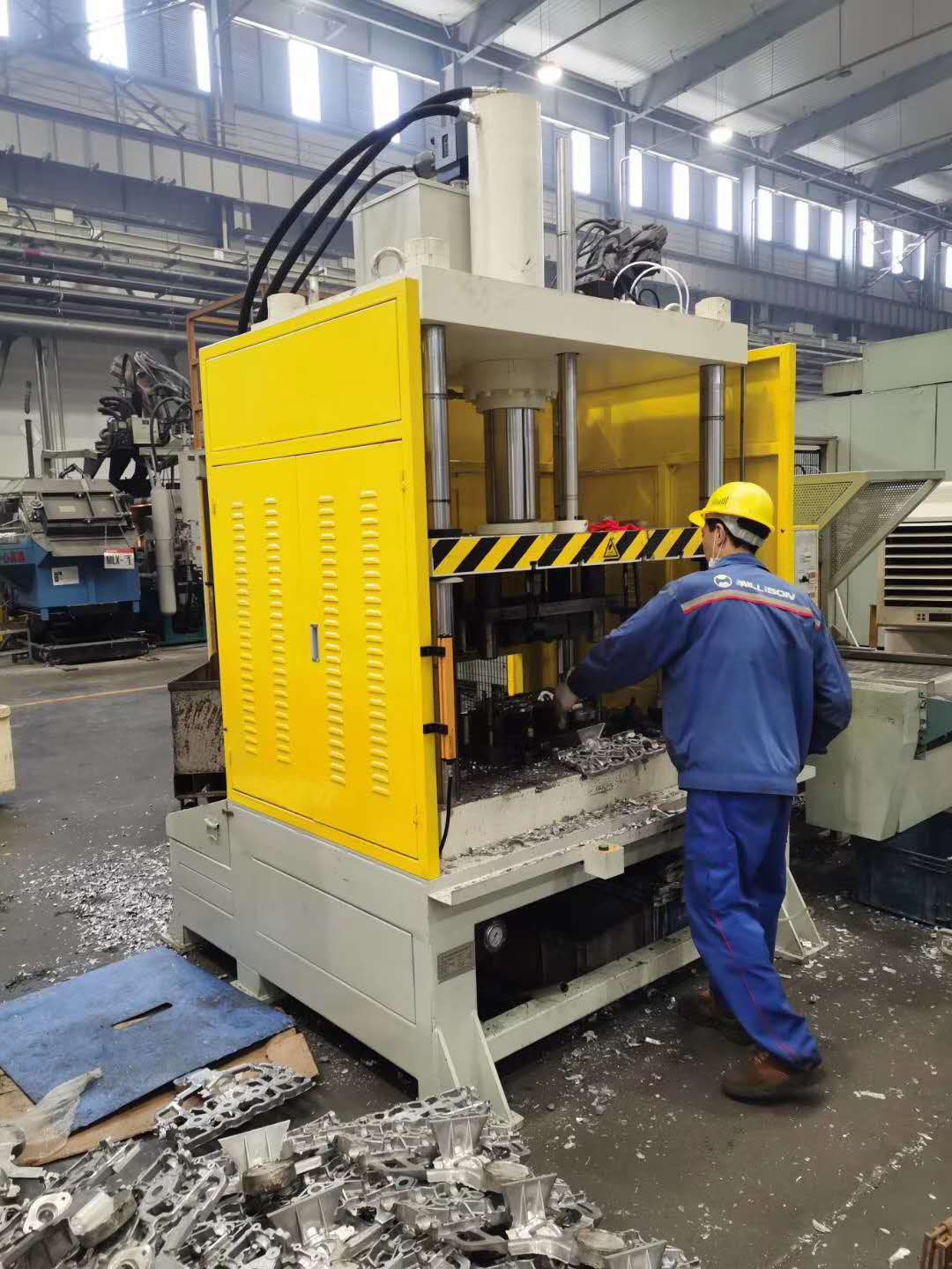 鋁制品沖邊機(jī) 寧波鋁制品沖邊機(jī)廠家