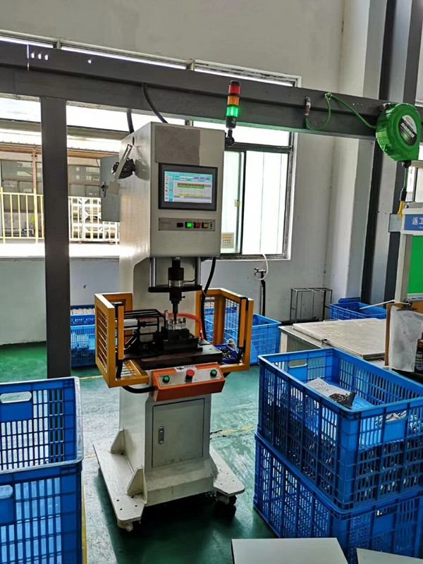 端子壓接機(jī)